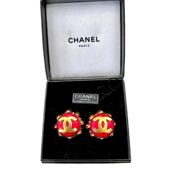 *SOLD* AUTHENTIC Vintage CHANEL Red And Gold Logo CC Clip-on Earrings - Picture 6 of 6
